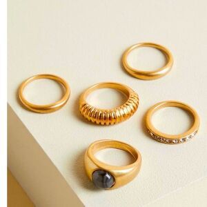 TORRID STONE AND PAVE RING
SET